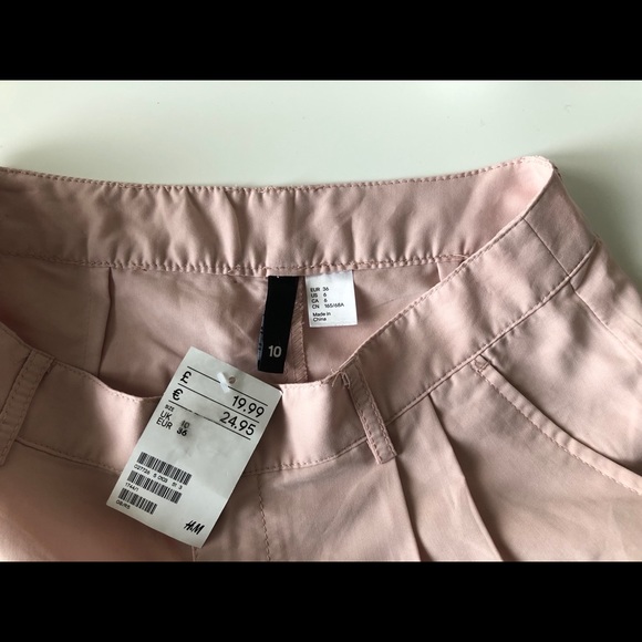 High Waisted Shorts - Picture 2 of 2